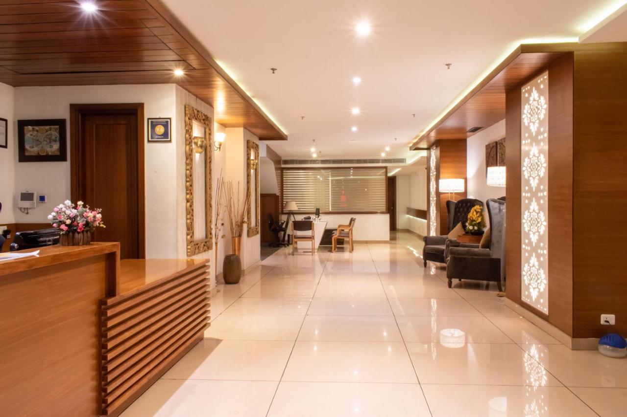 Grand Hotel Nawanshahr Nawashahr ภายนอก รูปภาพ