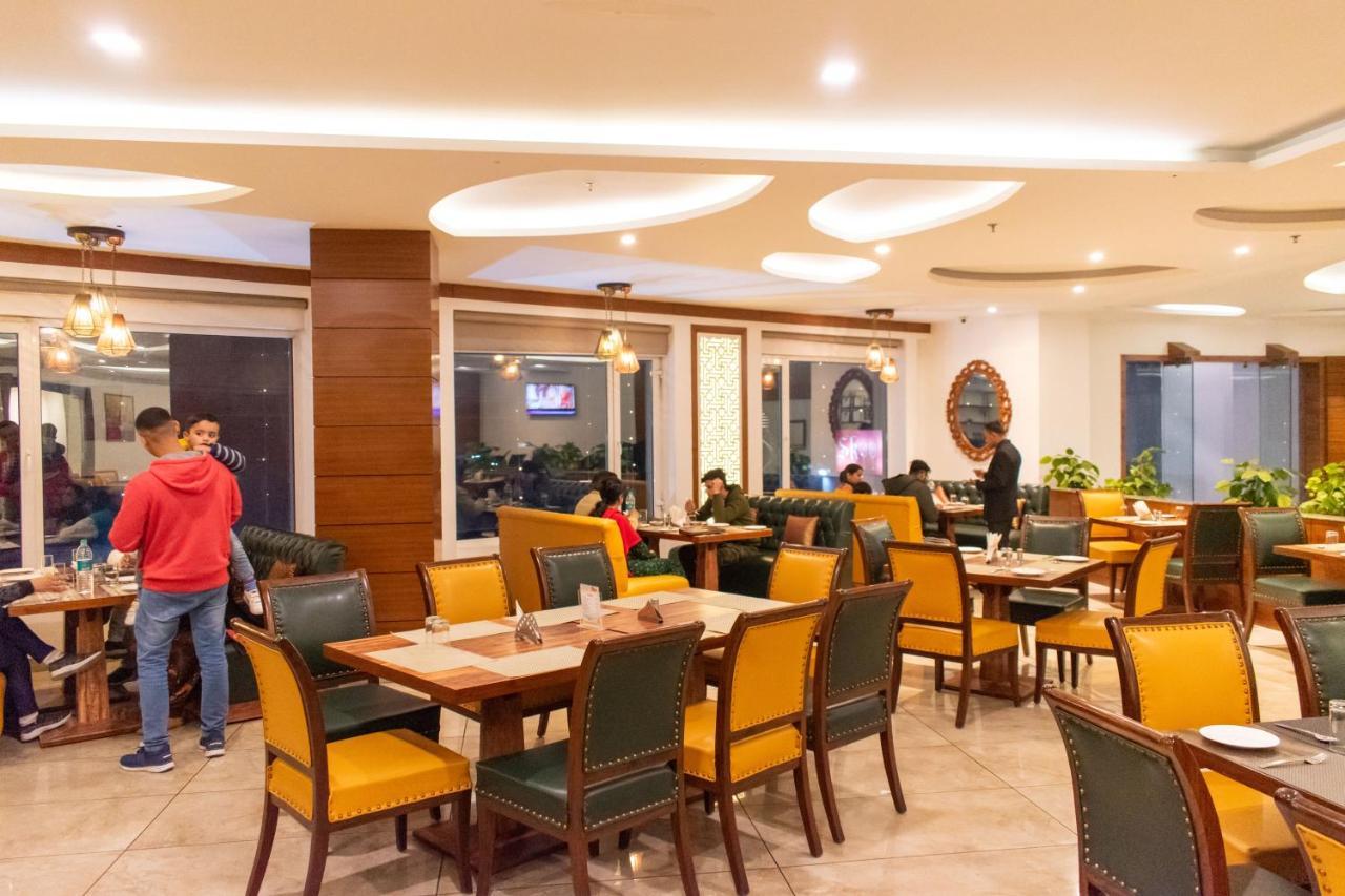 Grand Hotel Nawanshahr Nawashahr ภายนอก รูปภาพ