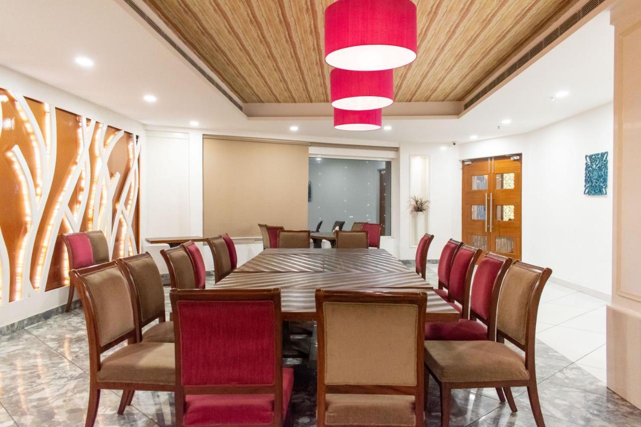 Grand Hotel Nawanshahr Nawashahr ภายนอก รูปภาพ