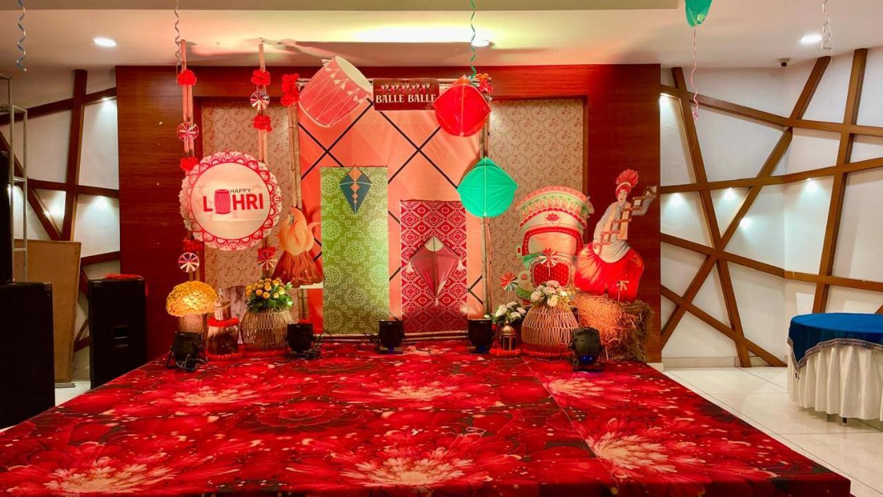 Grand Hotel Nawanshahr Nawashahr ภายนอก รูปภาพ