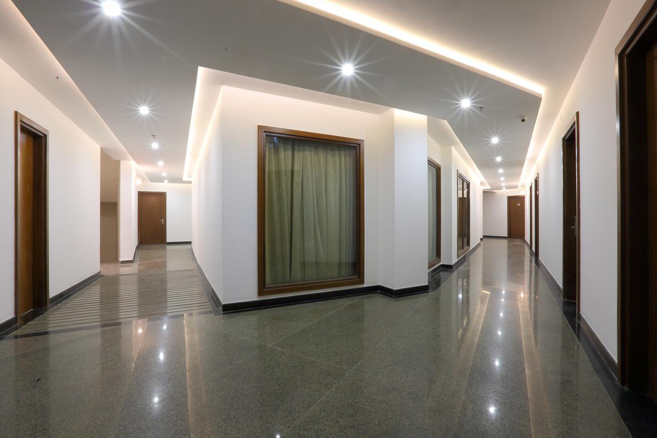 Grand Hotel Nawanshahr Nawashahr ภายนอก รูปภาพ
